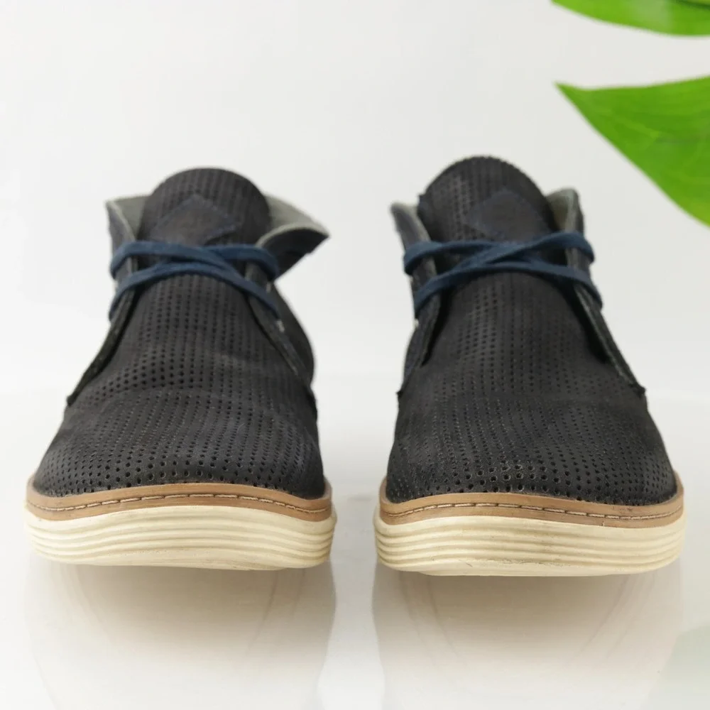 Donald Pliner Mens Timm Chukka Sneakers Size 10.5 Blue Suede Perf Shoes Lace Up